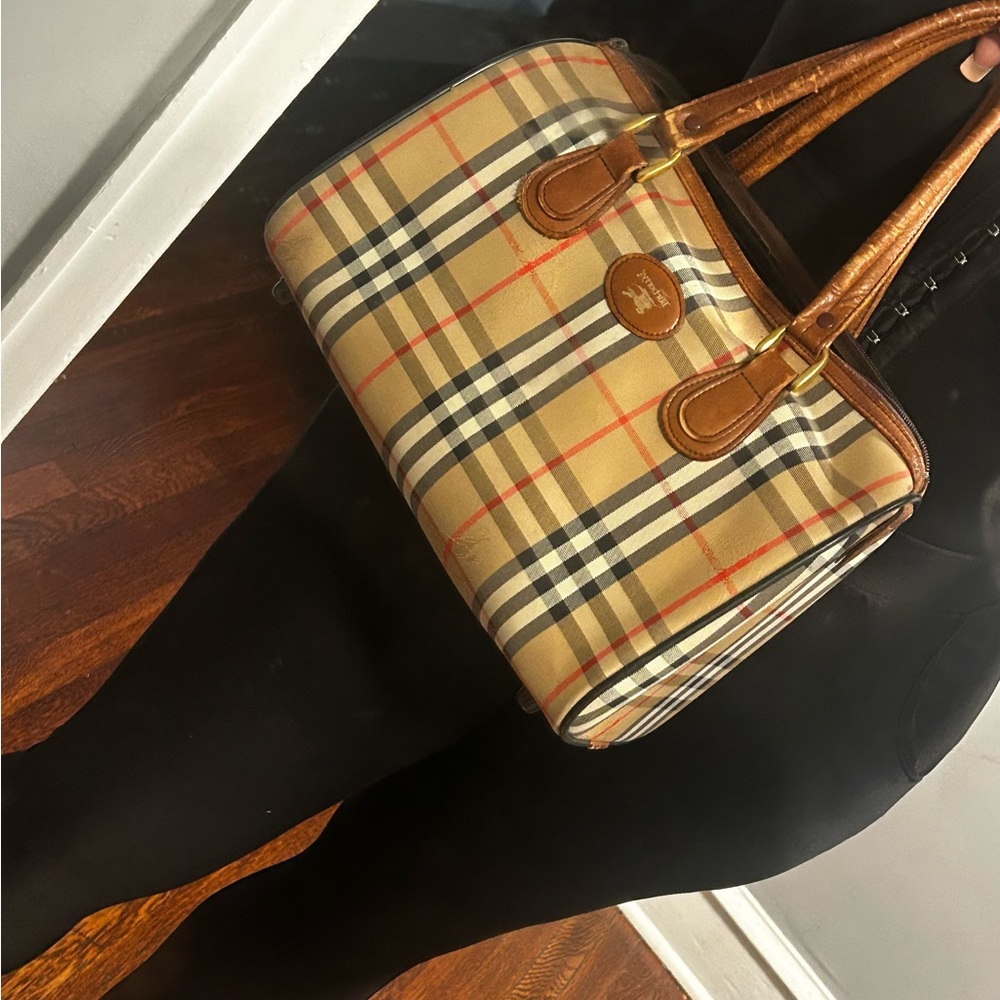 Burberry Brown and Tan Checkered Duffel/Tote bag - Picture 8 of 8